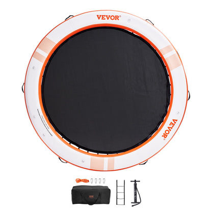 Uppblåsbar flytbrygga, ø10FT Uppblåsbar hamnplattform med ø8FT trampolinnätpool, halkfri flytande plattform Vattenmatta med bärbar väska och avtagbar stege för avkoppling vid poolen